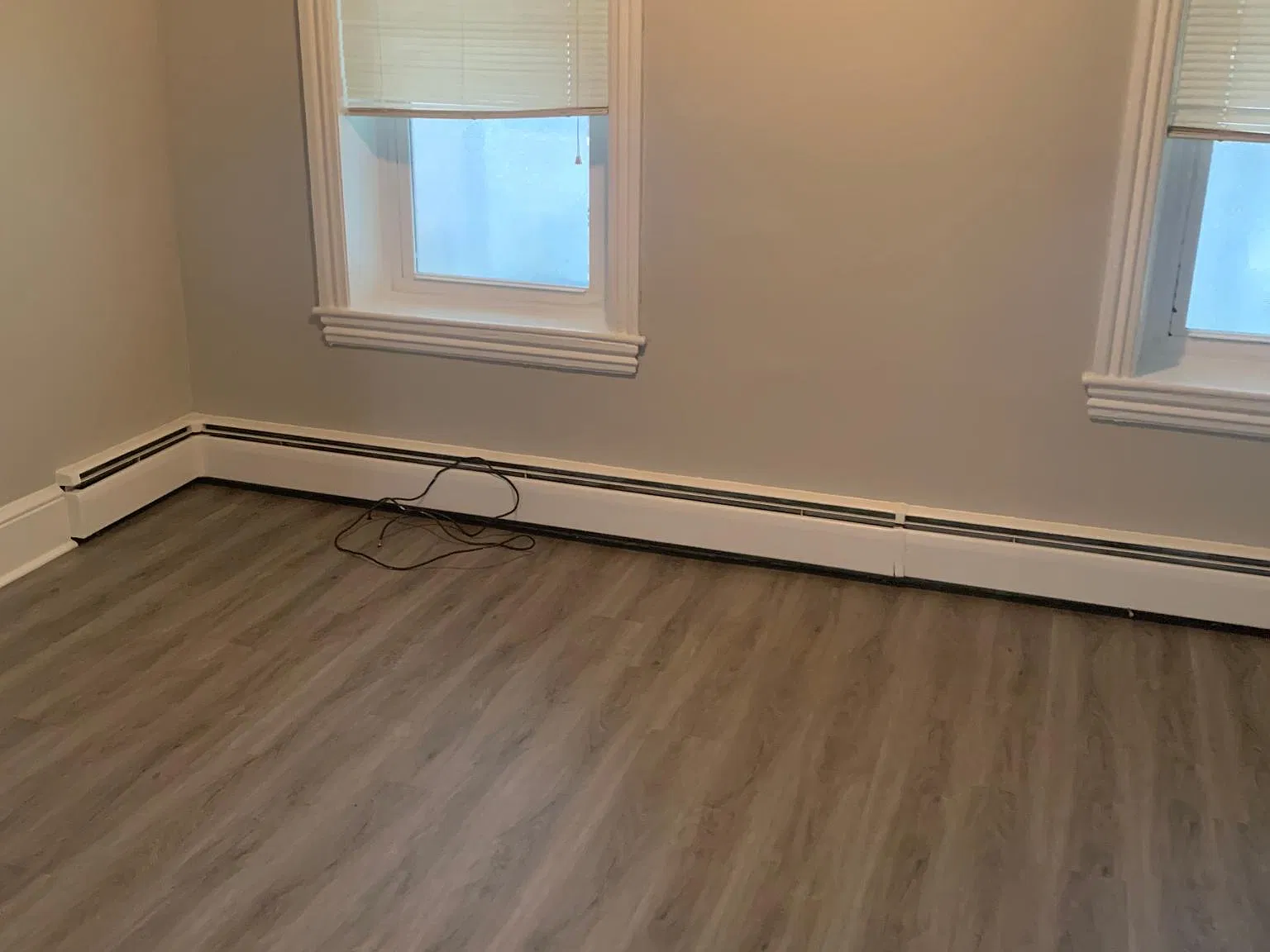 1 bed, 900 sqft, $1,300 — Photo 3