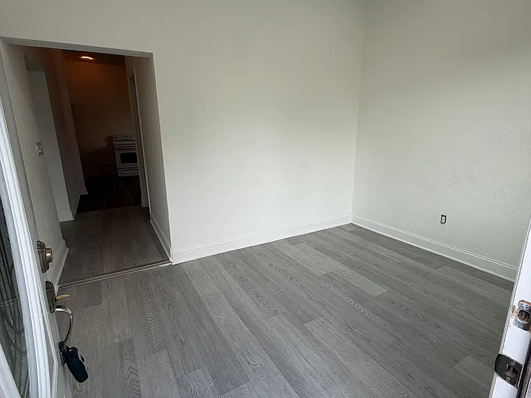 2311 W Beach St #2311 — Photo 2