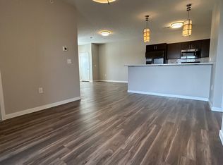 970 S 192nd Ct UNIT 101, Elkhorn, NE 68022