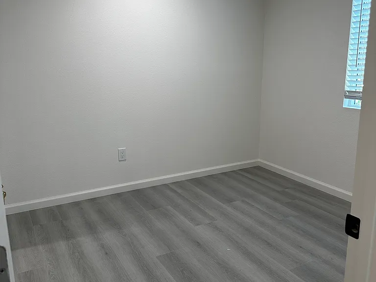 846 Harding Ave #B — Photo 10