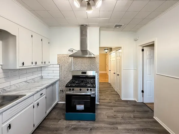 90 Carlton Avenue image 15 of 40