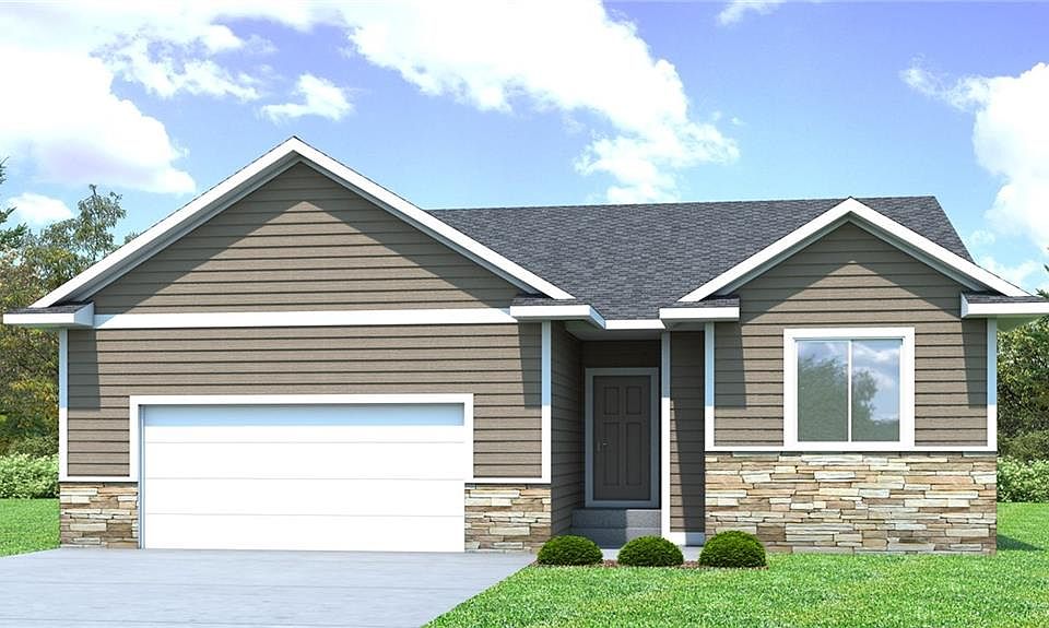 1st image of 919 NE Meadow Landing Dr