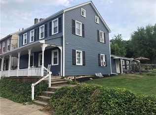 320 Franklin St, Alburtis, PA 18011