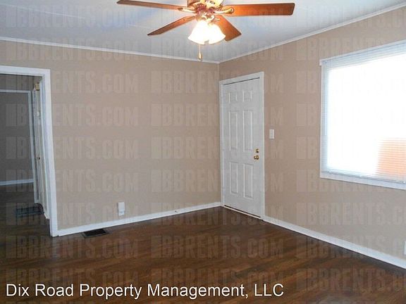 3rd image of 1045 Hayes Ave