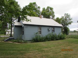 304 Bourden St, Oklee, MN 56742