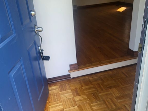 3rd image of 215 Elmwood St