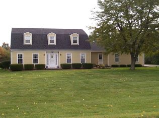 5621 Blue Grass Ln, Saline, MI