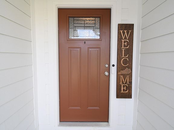 3rd image of 1009 Silver Leaf Dr