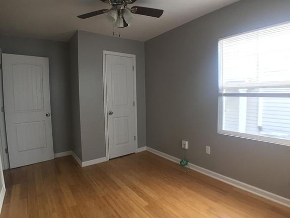 4th image of 411 S Hill Ave APT B