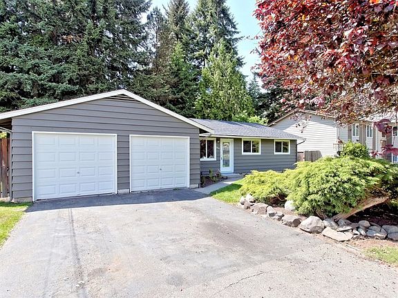 2nd image of 2521 165th Ave NE
