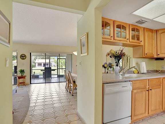 4th image of 1779 SW 21st Way