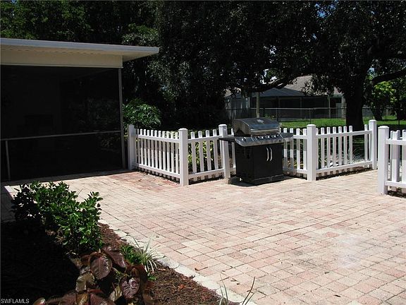 5th image of 427 SW 34th St
