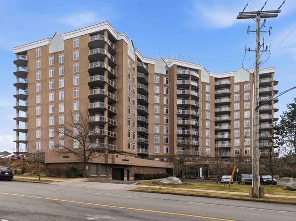 202 Walter Havill Dr #112, Halifax, NS B3N 3M4