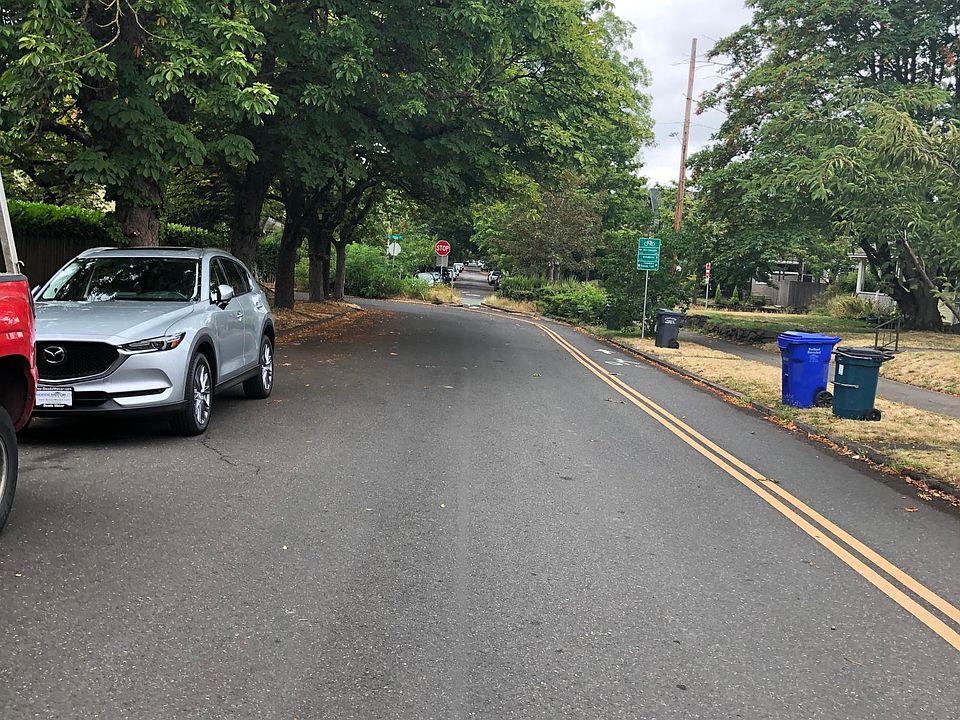 Street view, bike lane