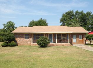 373 Tanglewood Dr, Millen, GA 30442