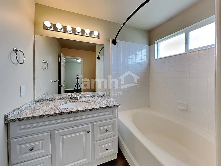 163 Crystal Bay Dr — Photo 10