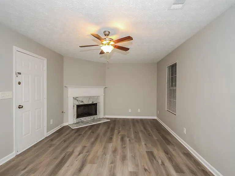758 Kilkenny Cir — Photo 5