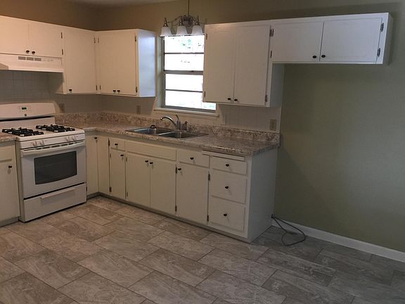 2nd image of 64 S Redbud Ave