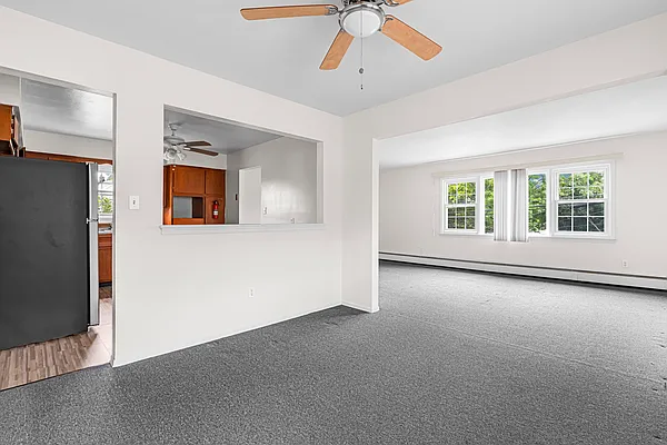 Living room, photo 3