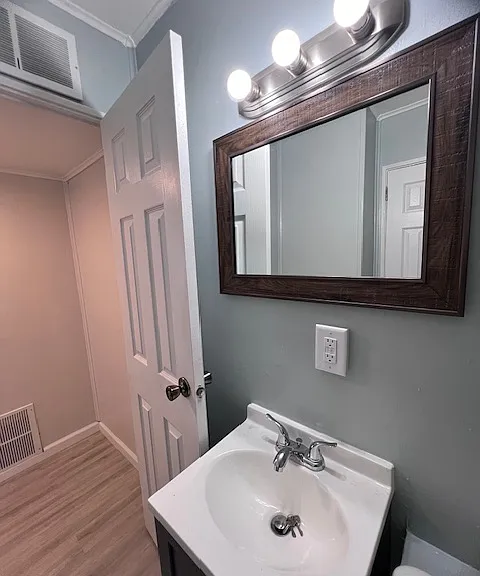 1306 E Michigan Ave #1/2 — Photo 18