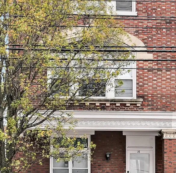 14 W James St #1 — Photo 1