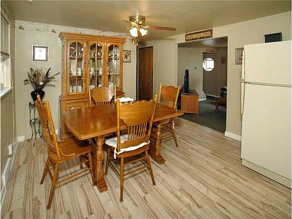 5th image of 6403 Belvoir Dr