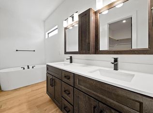 110 W Pine St, Raymore, MO 64083