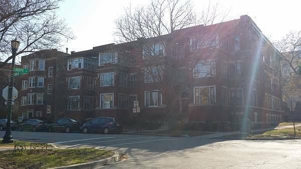 1st image of 750 Hinman Ave APT 2