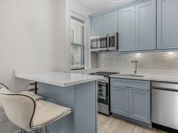 315 East 77th Street 5G image 3 of 19