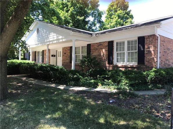 701 Far Hills Ave #701