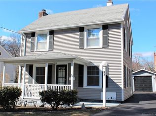 33 Niles Hill Rd, New London, CT 06320