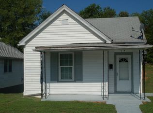1215 Claiborne St, Danville, VA 24540