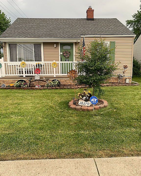 1st image of 28270 Rosemont St