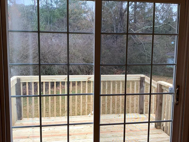 4670 Lindsey Dr — Photo 8