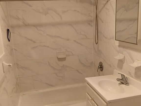 5th image of 56 Locust Hill Ave APT 1