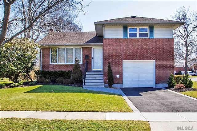 1st image of 250 Harmony Dr