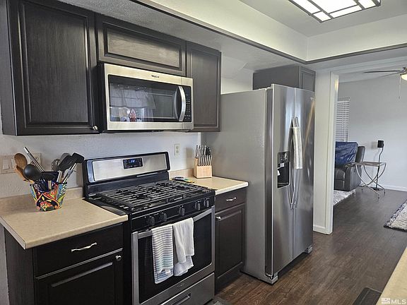 5th image of 2216 Morninglory Dr