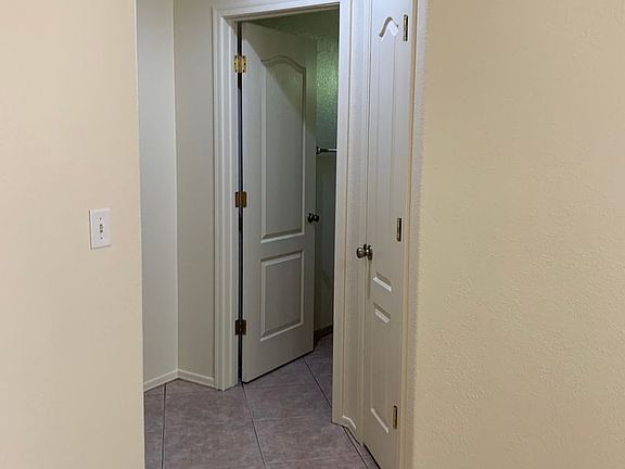 5th image of 2868 S Beck Dr