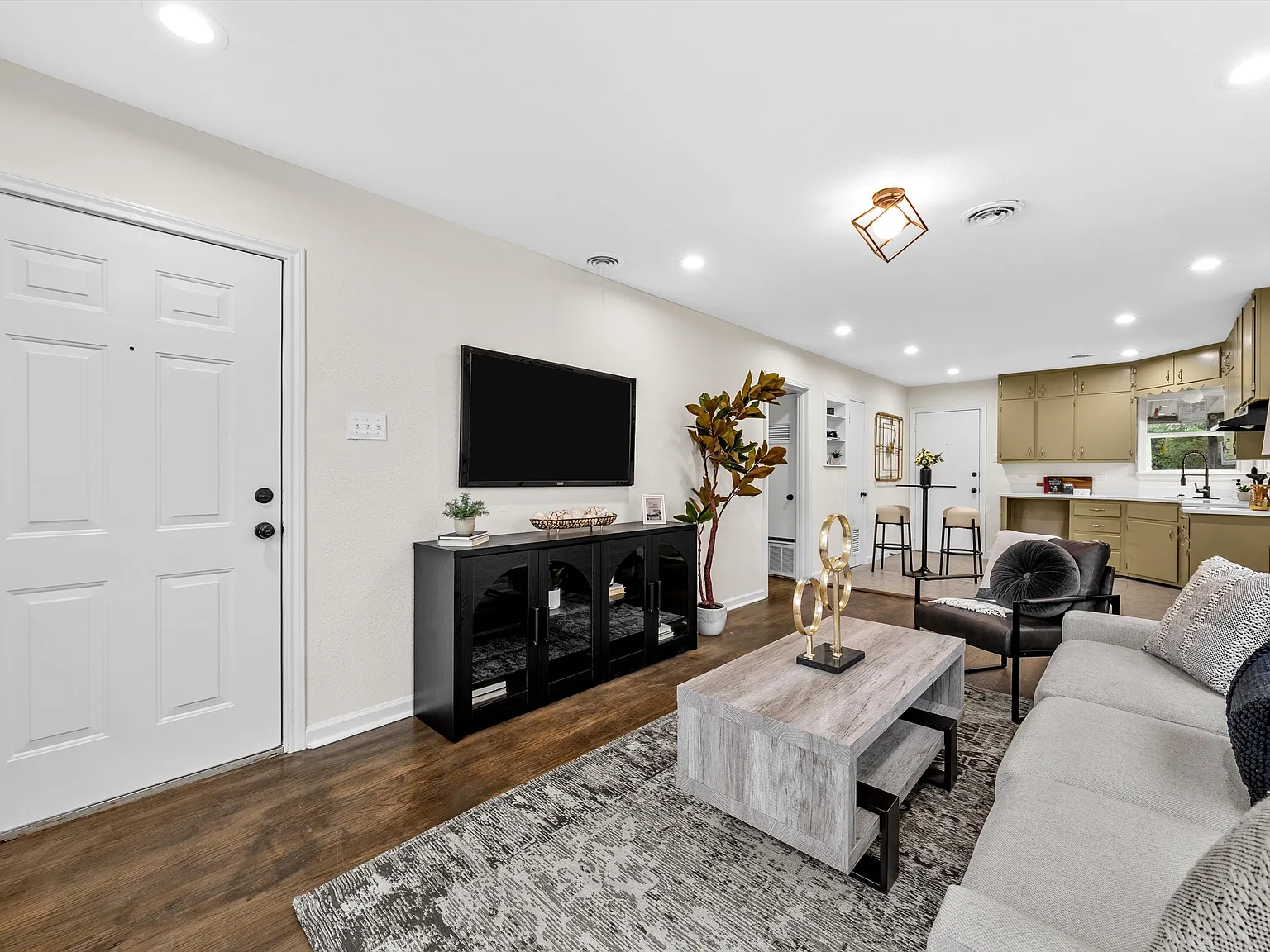 3621 Gorman Avenue - 1 — Photo 4