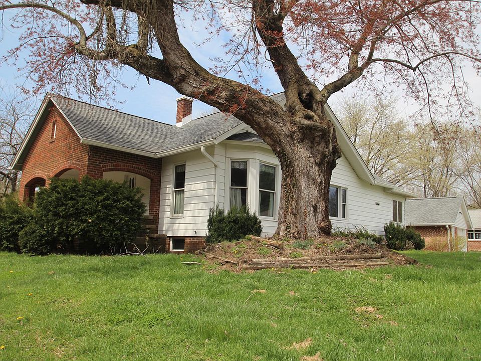 Charming farmhouse