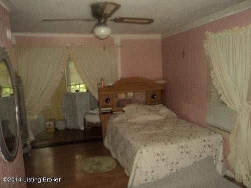 202 barton bedroom 2