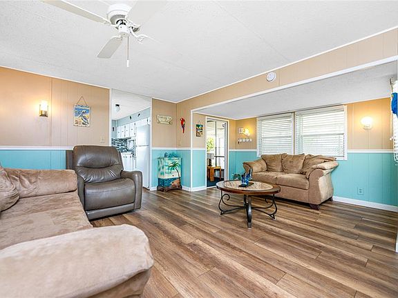 5th image of 2515 Heron Ln