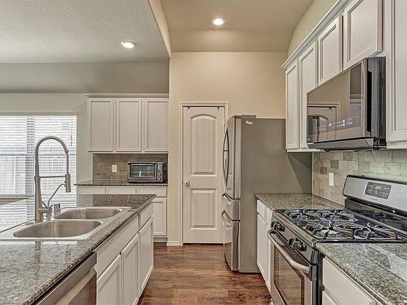 5th image of 2232 Buck Hollow Ct