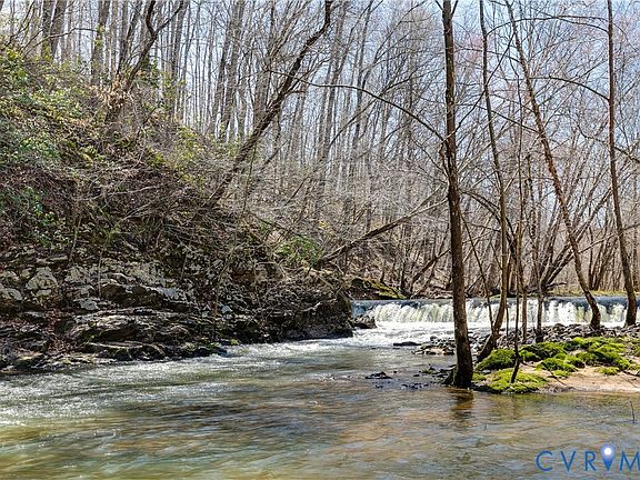 2nd image of 14 Ca Ira Rd