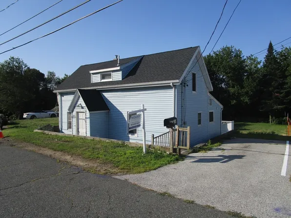 25 Hourihan St, Peabody, MA 01960