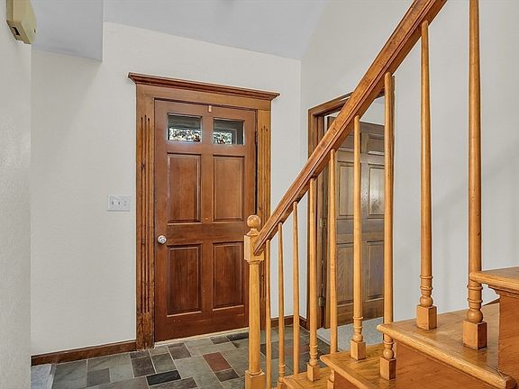 4th image of 13 Hallisey Dr