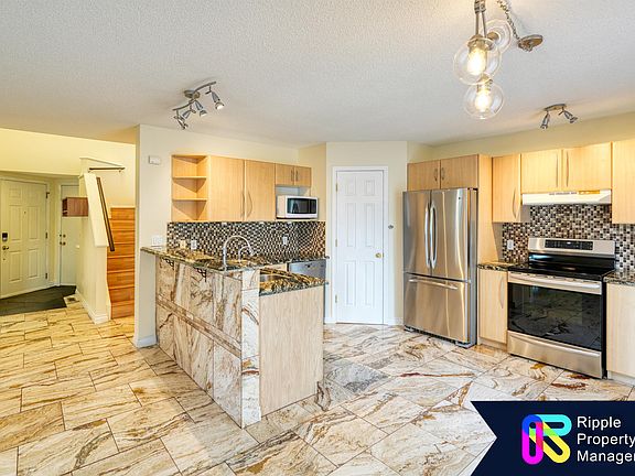 4th image of 44 Bridlewood Gdns SW