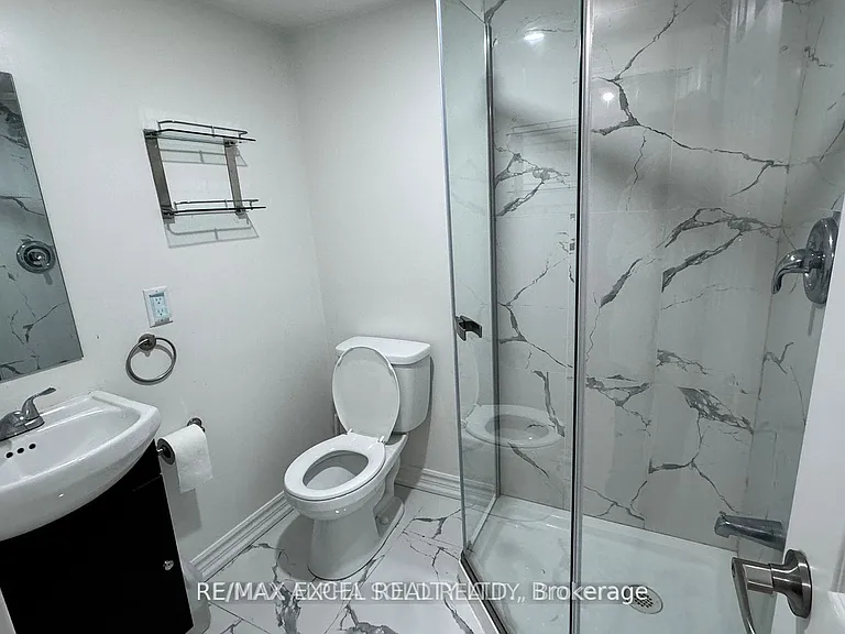 38 Saintsbury Sq #BASEMENT — Photo 6