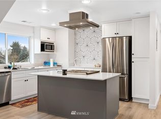 217 Park Ave N #B, Renton, WA 98057