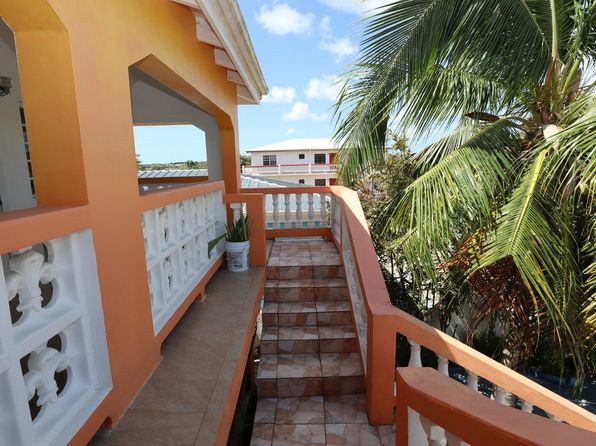 361 Barren Spot Qu St #B, Kingshill, VI 00850